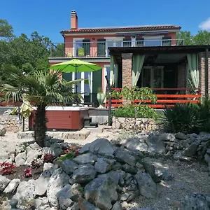 Apartment The Forest House Krk 1, Kras